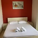 아파트 Elisabeta Sarandë