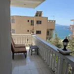 Elisabeta * Sarandë