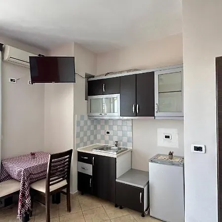 Apartment Elisabeta *